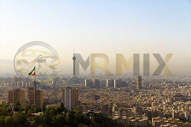 عکس استوک خط افق شهر تهران با پرچم ایران و برج میلاد